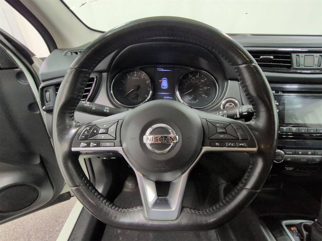 Thumbnail: 2018 Nissan Rogue Sport - 14