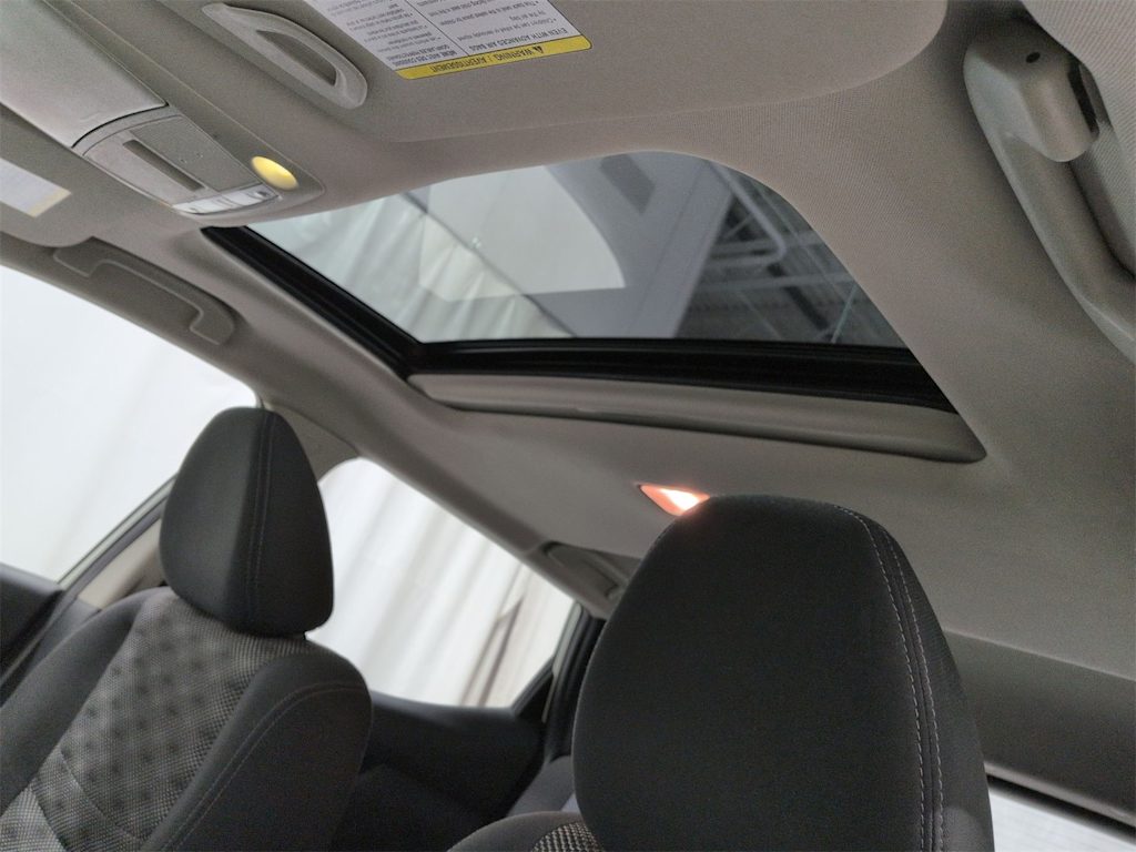 Thumbnail: 2018 Nissan Rogue Sport - 28