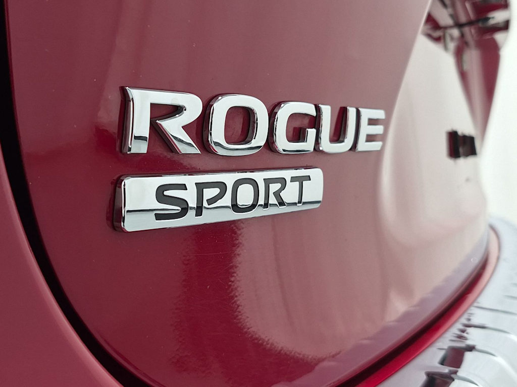 Thumbnail: 2018 Nissan Rogue Sport - 26