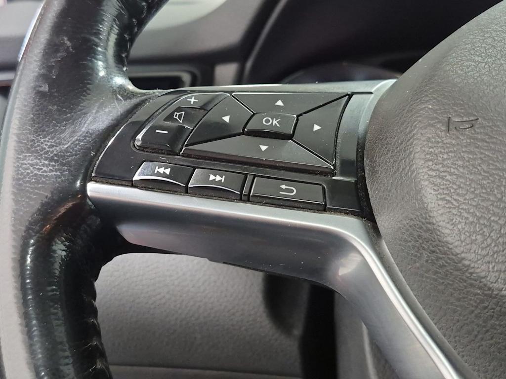 Thumbnail: 2018 Nissan Rogue Sport - 32