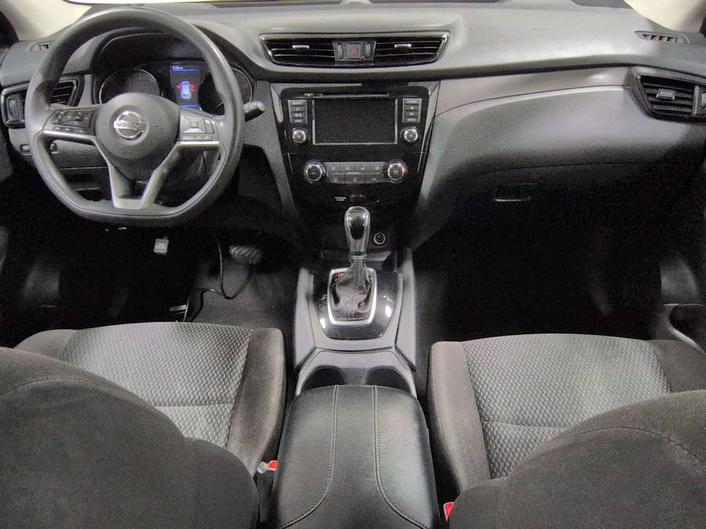 Thumbnail: 2020 Nissan Rogue Sport - 10