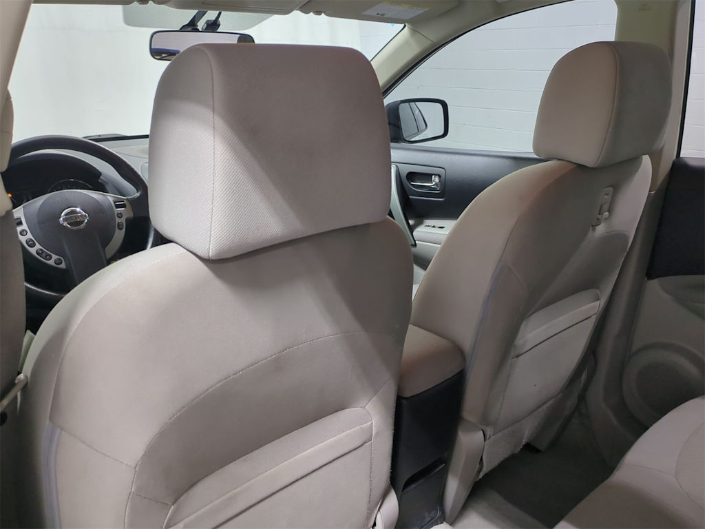 Thumbnail: 2015 Nissan Rogue - 11