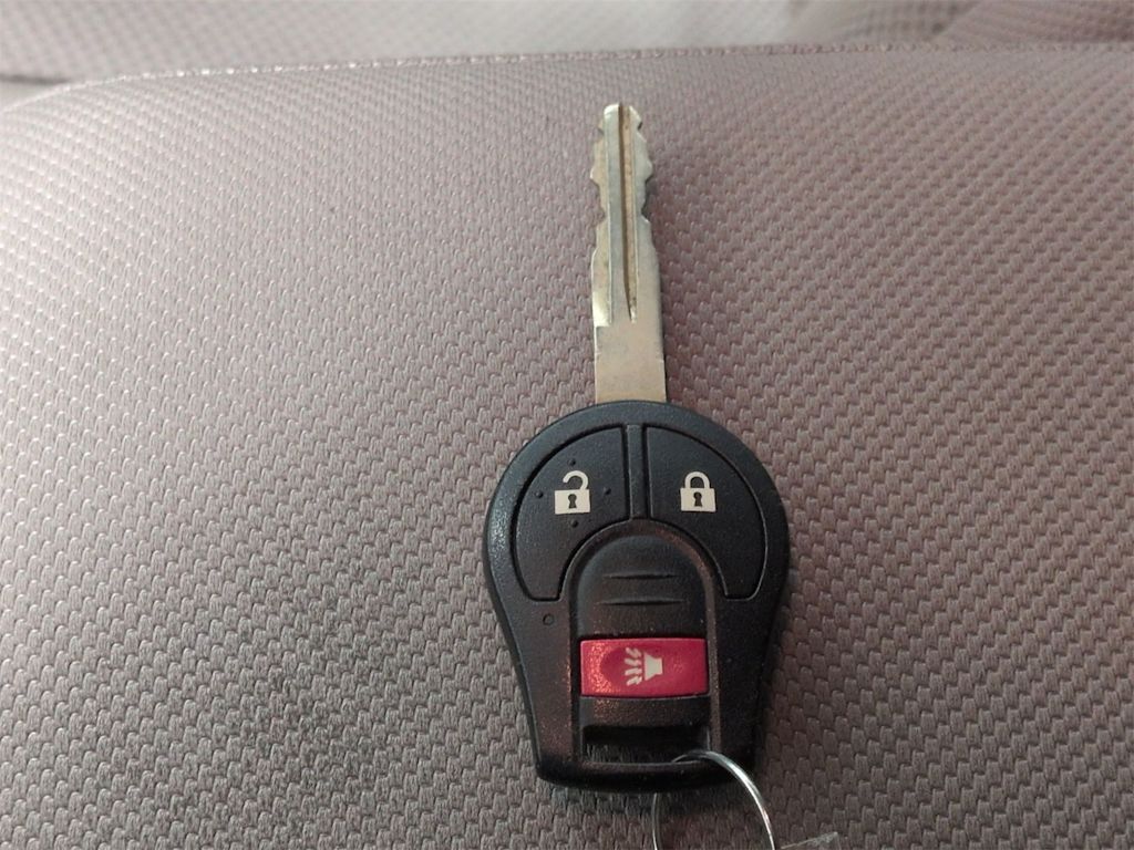 Thumbnail: 2012 Nissan Rogue - 19