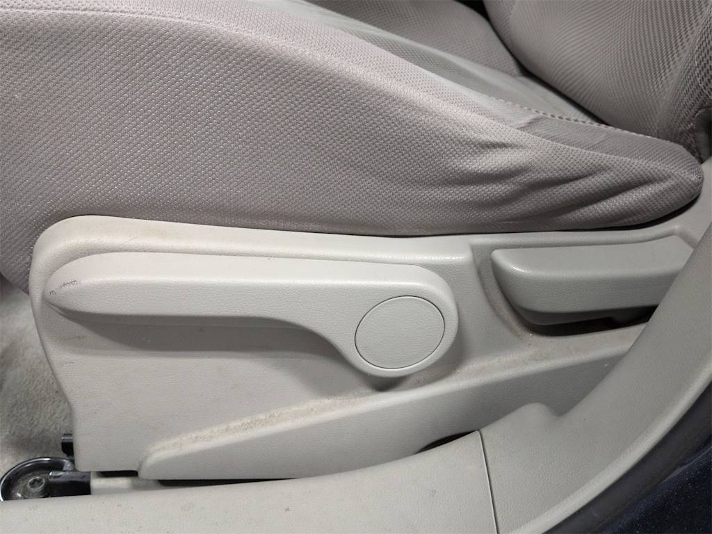 Thumbnail: 2012 Nissan Rogue - 27