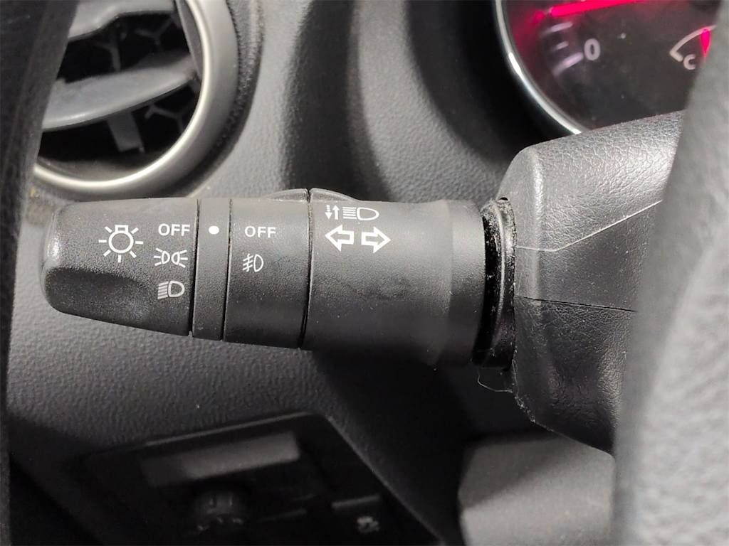 Thumbnail: 2012 Nissan Rogue - 33