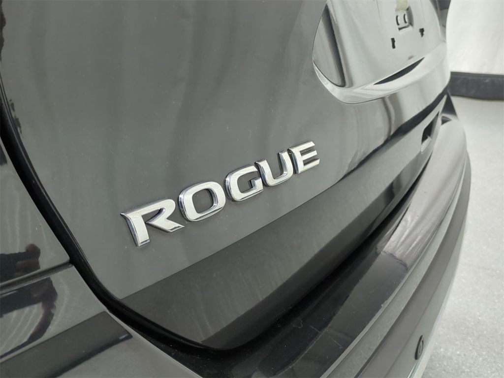 Thumbnail: 2020 Nissan Rogue - 26
