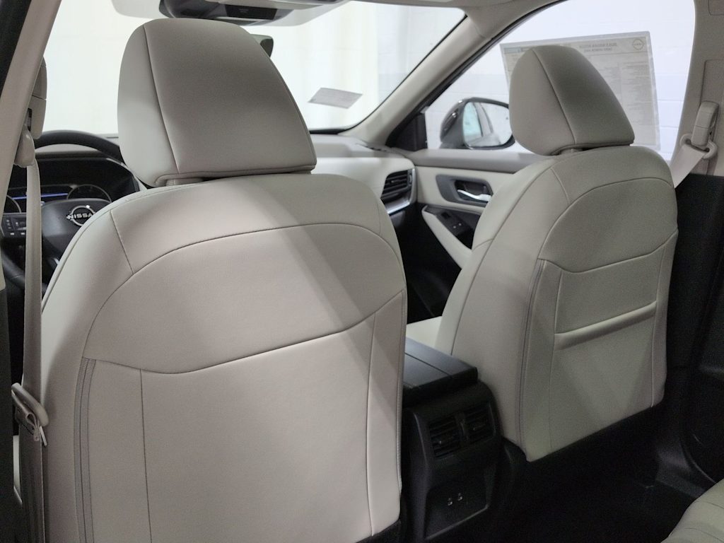 Thumbnail: 2026 Nissan Rogue - 12