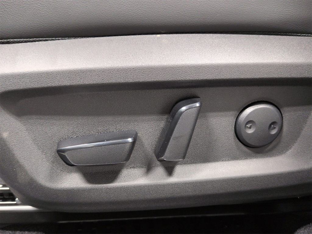 Thumbnail: 2026 Nissan Rogue - 26