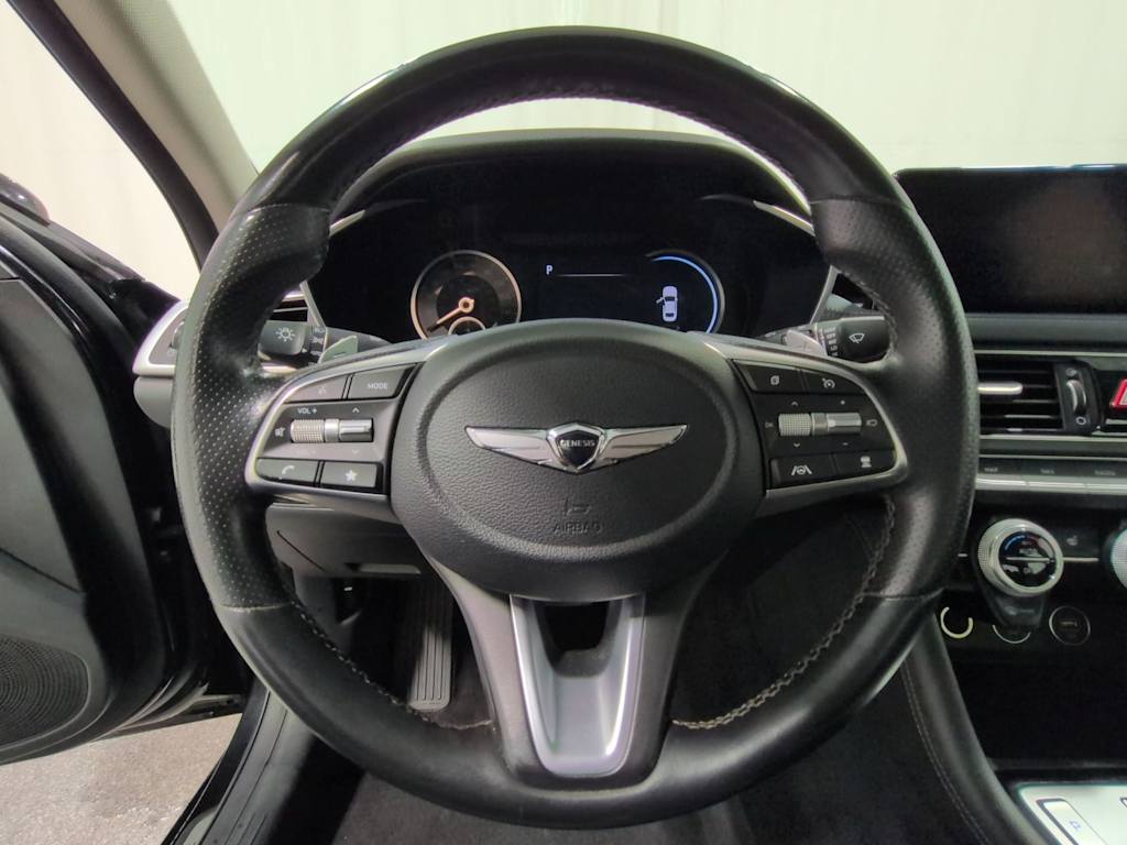 Thumbnail: 2022 Genesis G70 - 14