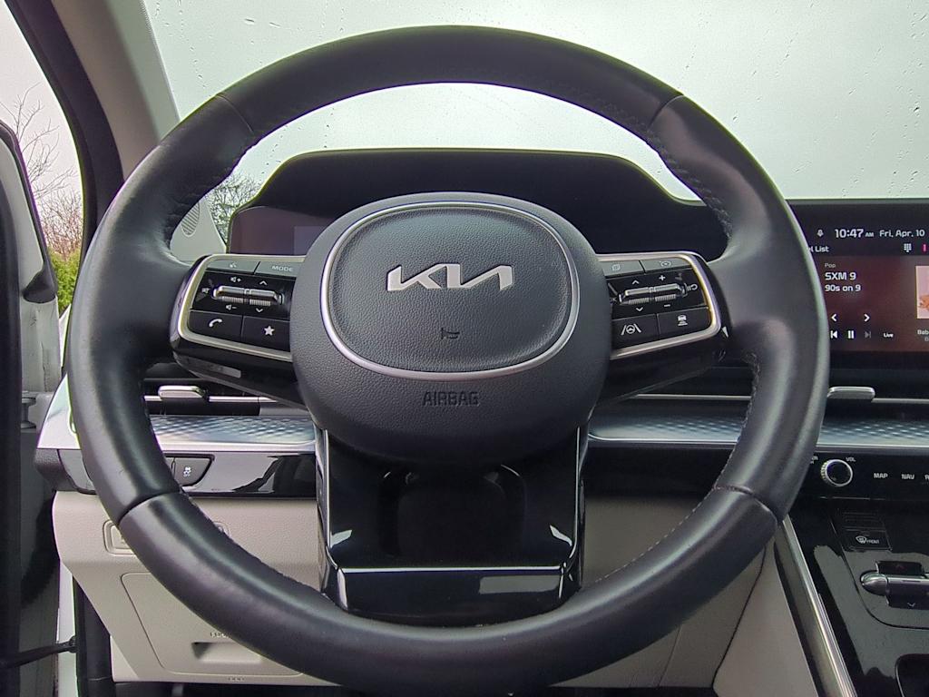 Thumbnail: 2023 Kia Carnival - 13
