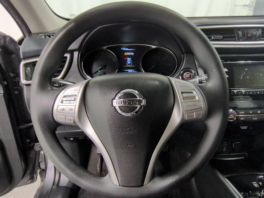 Thumbnail: 2016 Nissan Rogue - 13