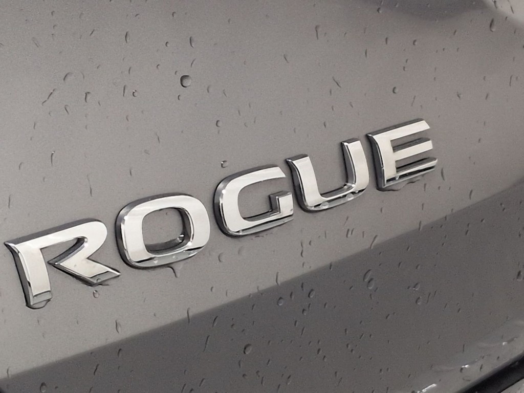 Thumbnail: 2016 Nissan Rogue - 25