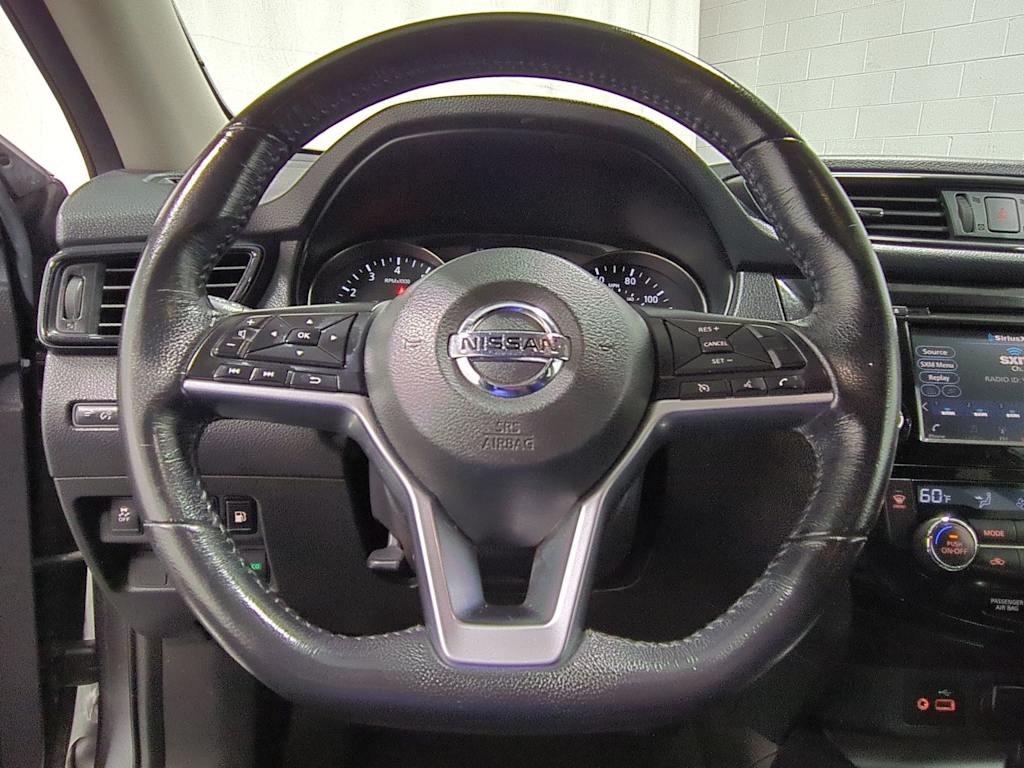 Thumbnail: 2018 Nissan Rogue - 9