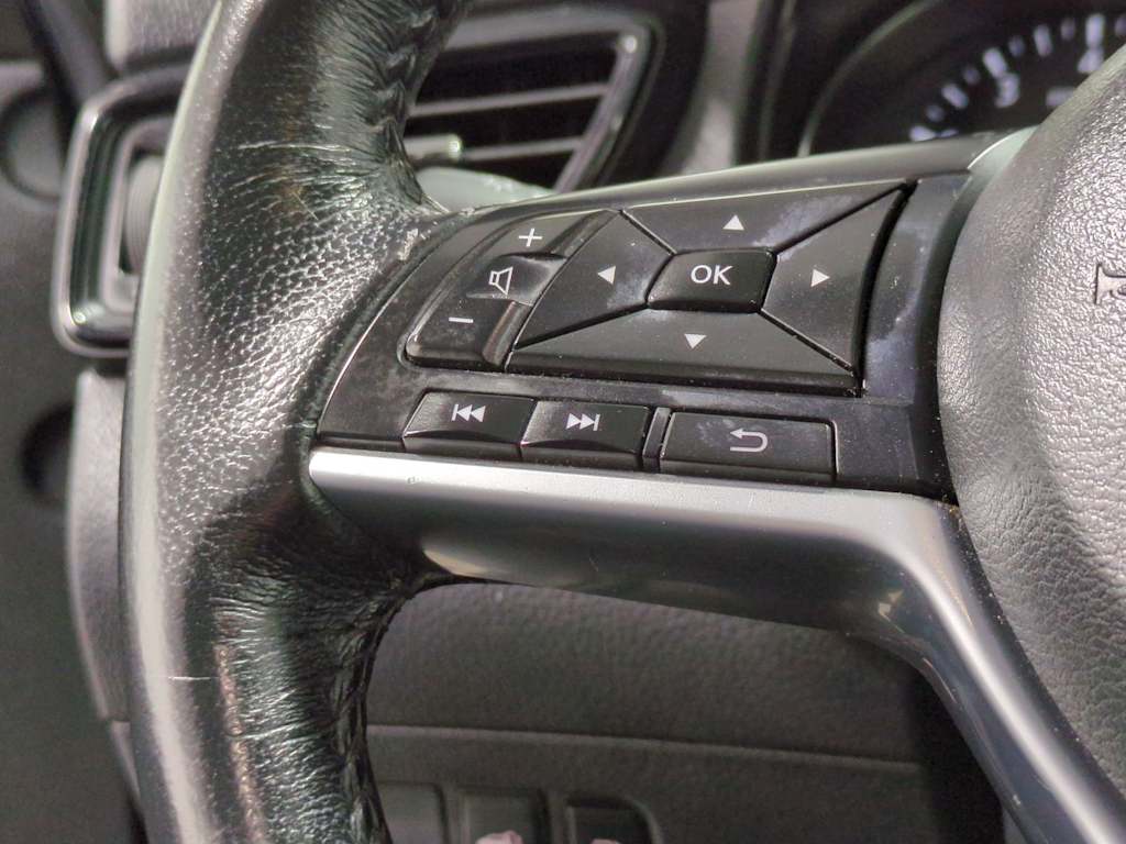 Thumbnail: 2018 Nissan Rogue - 27