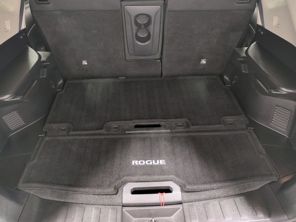 Thumbnail: 2016 Nissan Rogue - 18