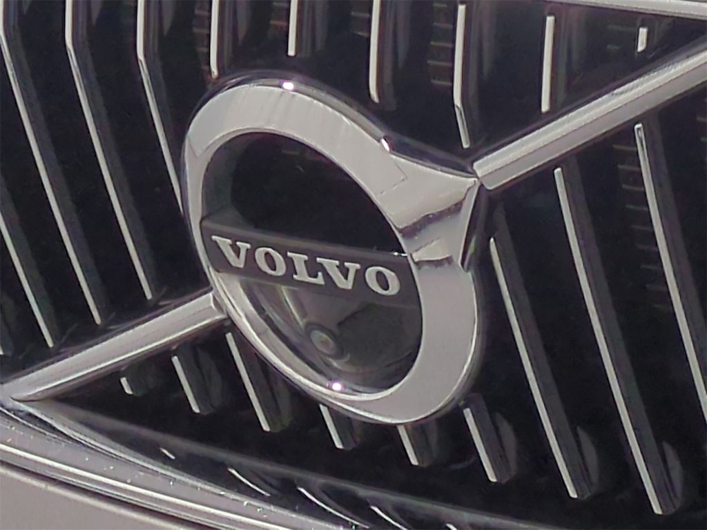 Thumbnail: 2018 Volvo XC60 - 7