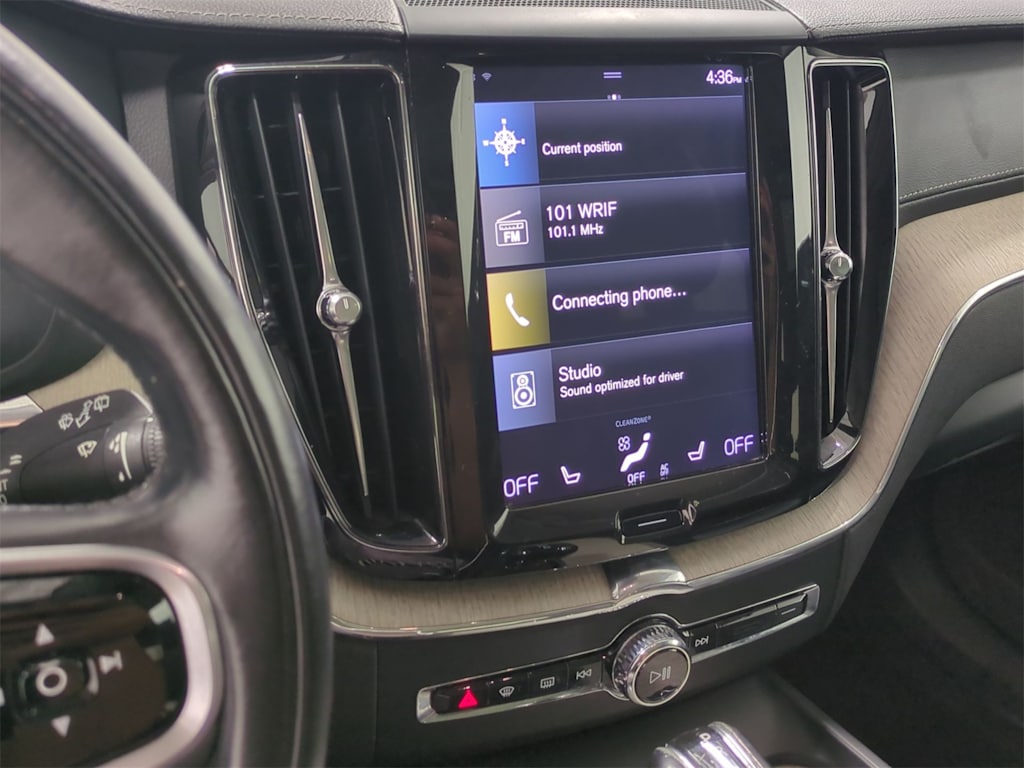 Thumbnail: 2018 Volvo XC60 - 14