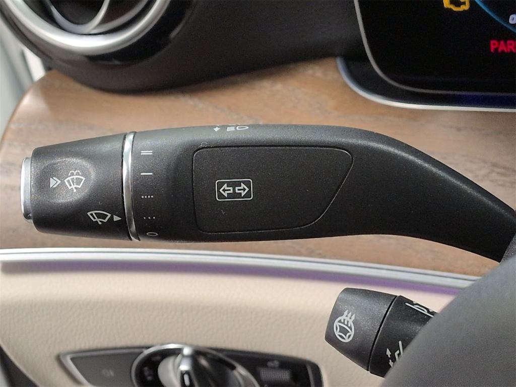 Thumbnail: 2021 Mercedes-Benz E-Class - 34