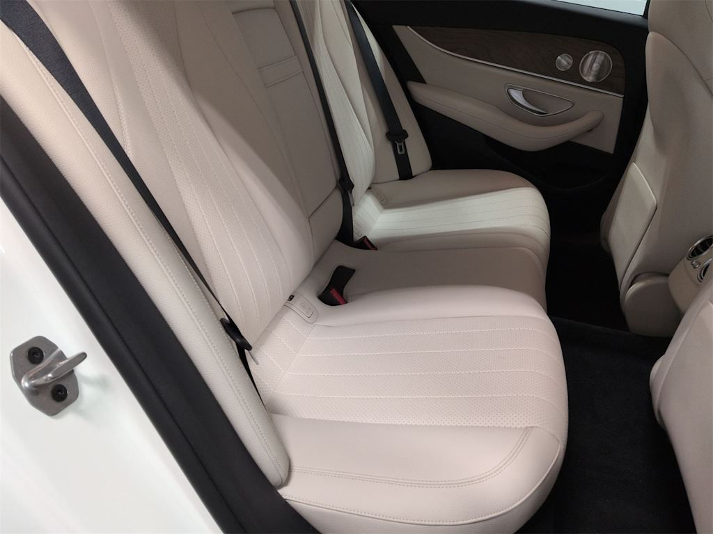 Thumbnail: 2021 Mercedes-Benz E-Class - 29