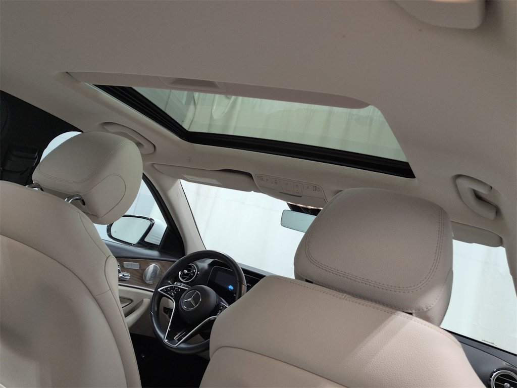 Thumbnail: 2021 Mercedes-Benz E-Class - 30