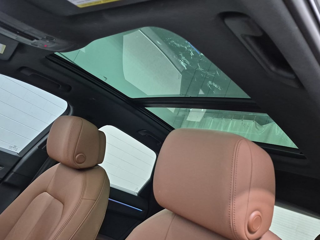 Thumbnail: 2021 Audi Q3 - 28