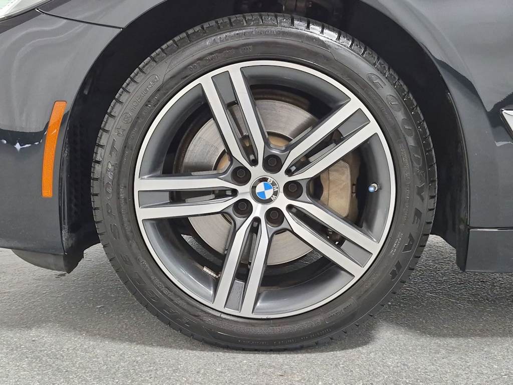 Thumbnail: 2022 BMW 5 Series - 8