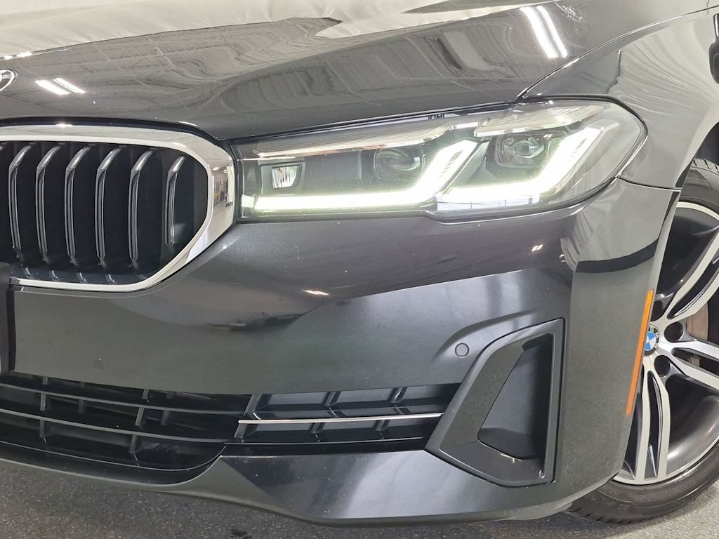 Thumbnail: 2022 BMW 5 Series - 25