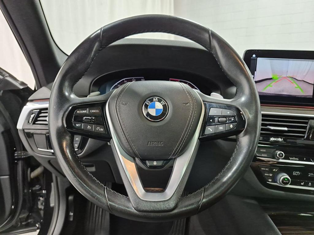 Thumbnail: 2022 BMW 5 Series - 14
