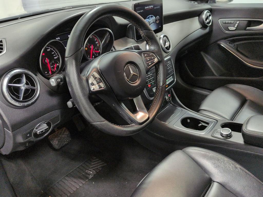 Thumbnail: 2018 Mercedes-Benz CLA - 2