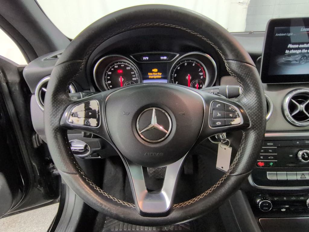 Thumbnail: 2018 Mercedes-Benz CLA - 14