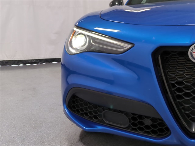 2019 Alfa Romeo Stelvio Ti Sport 6