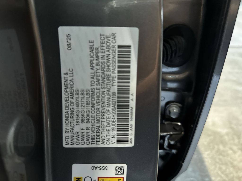 Thumbnail: 2025 Acura Integra - 18