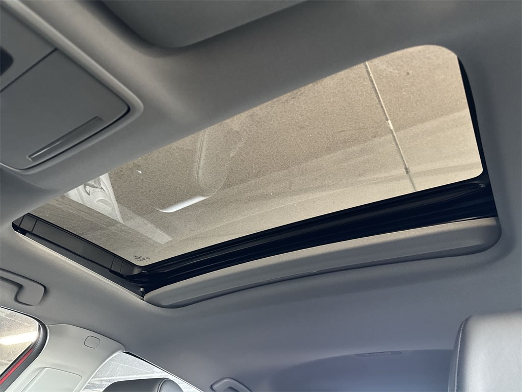 Thumbnail: 2025 Acura Integra - 24