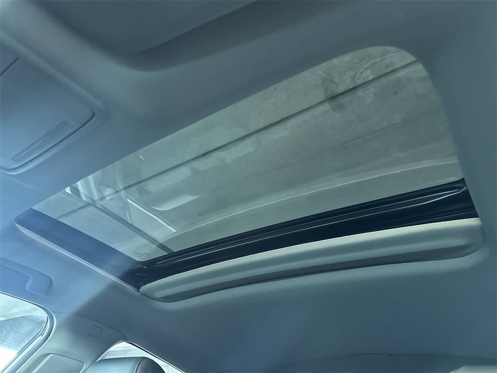 Thumbnail: 2025 Acura Integra - 24