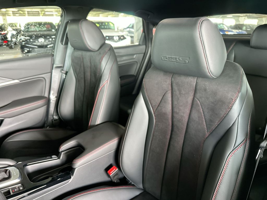 Thumbnail: 2026 Acura Integra - 9