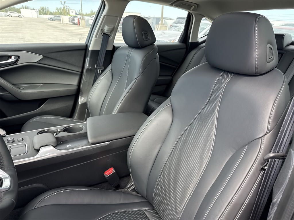 Thumbnail: 2025 Acura TLX - 11