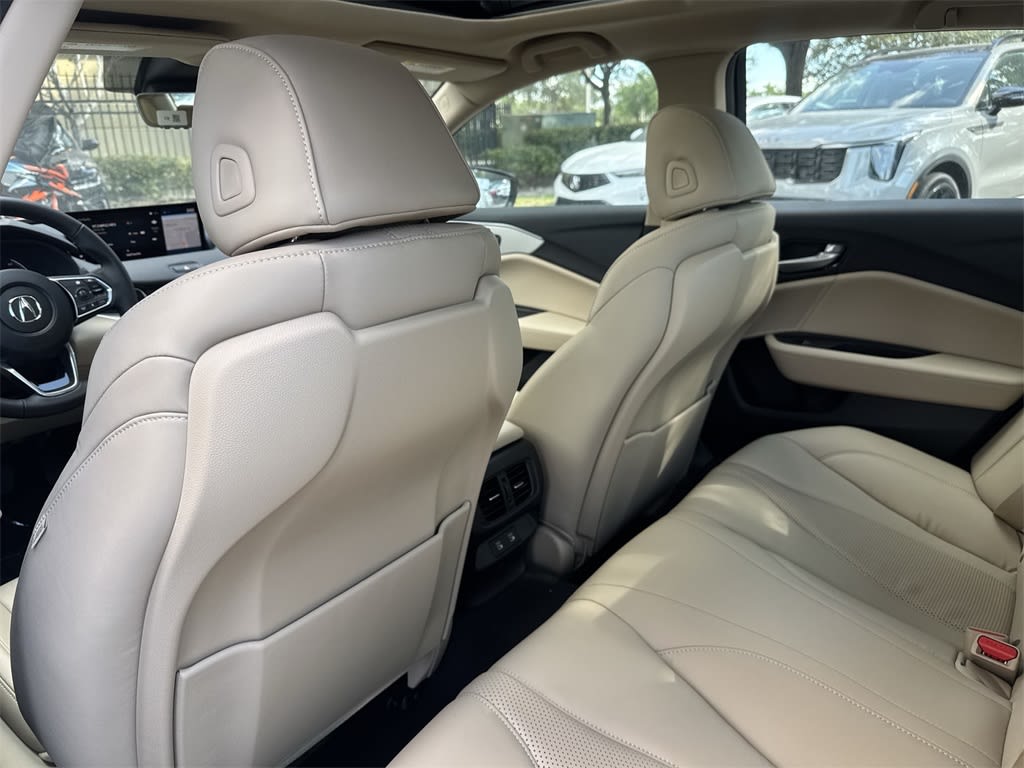 Thumbnail: 2025 Acura TLX - 28