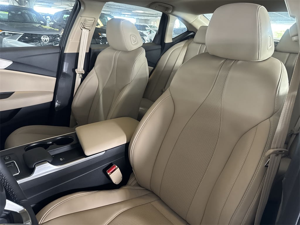 Thumbnail: 2025 Acura TLX - 11