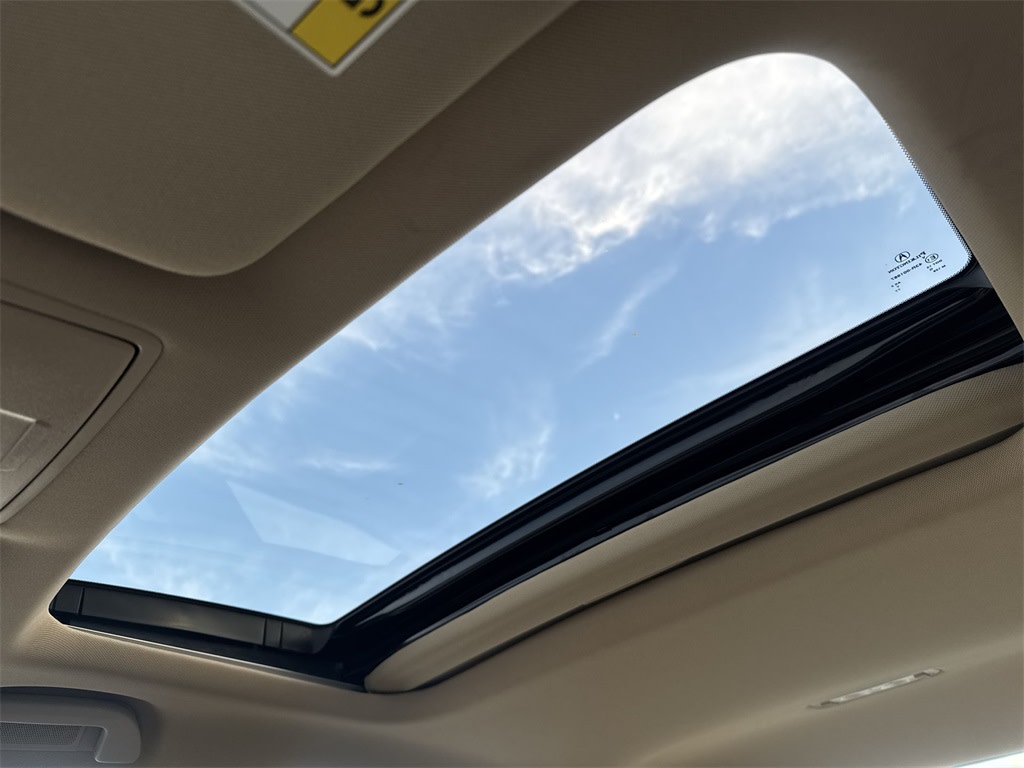 Thumbnail: 2025 Acura TLX - 24