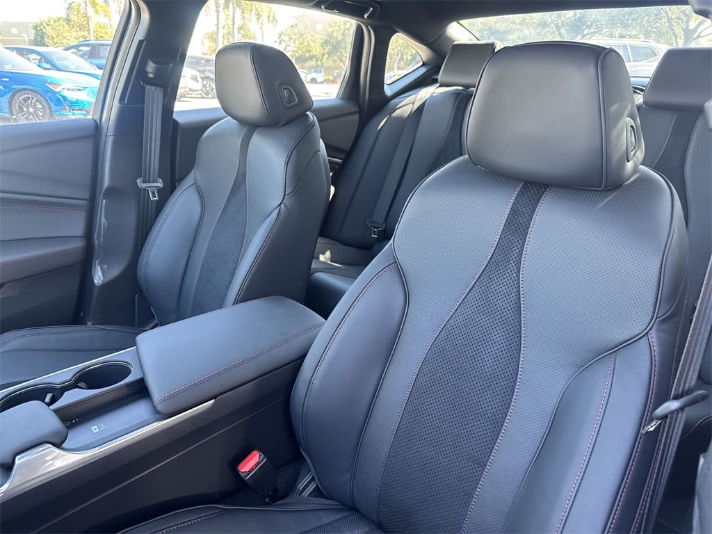 Thumbnail: 2025 Acura TLX - 10