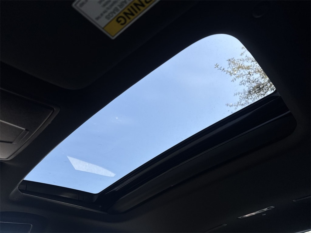 Thumbnail: 2025 Acura TLX - 24