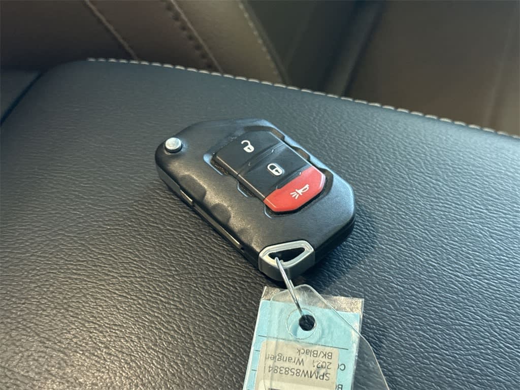 Thumbnail: 2021 Jeep Wrangler - 18