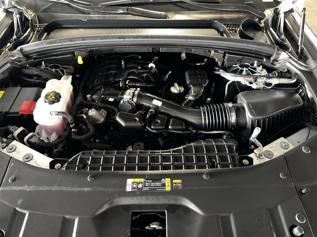 2024 Jeep Grand Cherokee Laredo 8