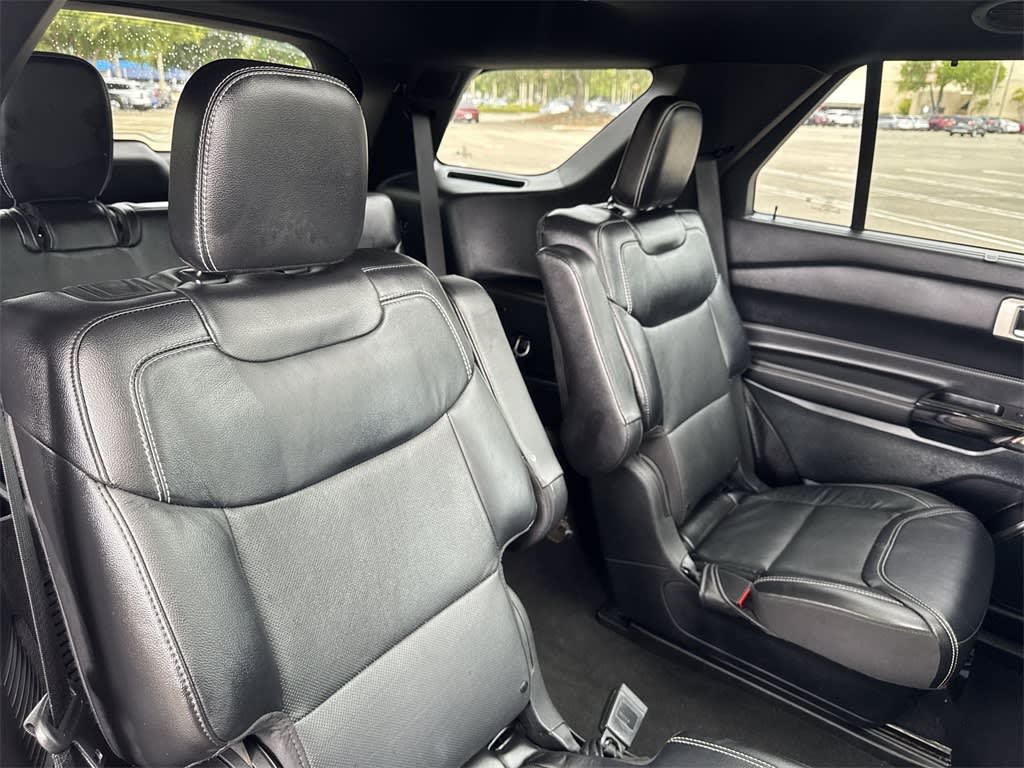 2023 Ford Explorer ST 27