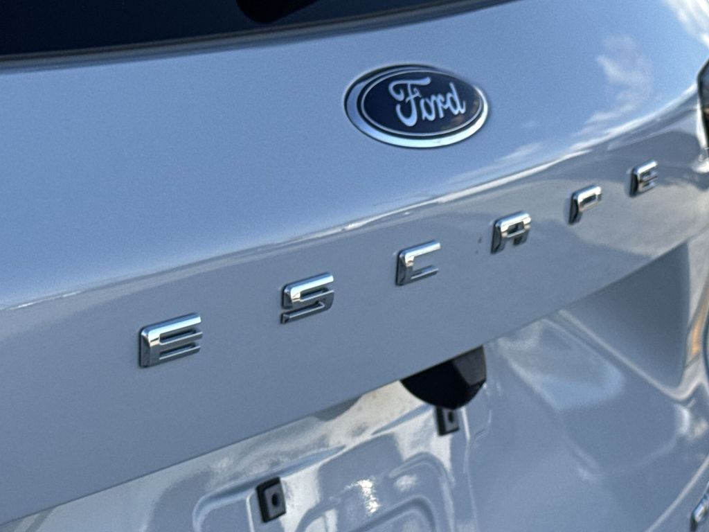 Thumbnail: 2025 Ford Escape - 23