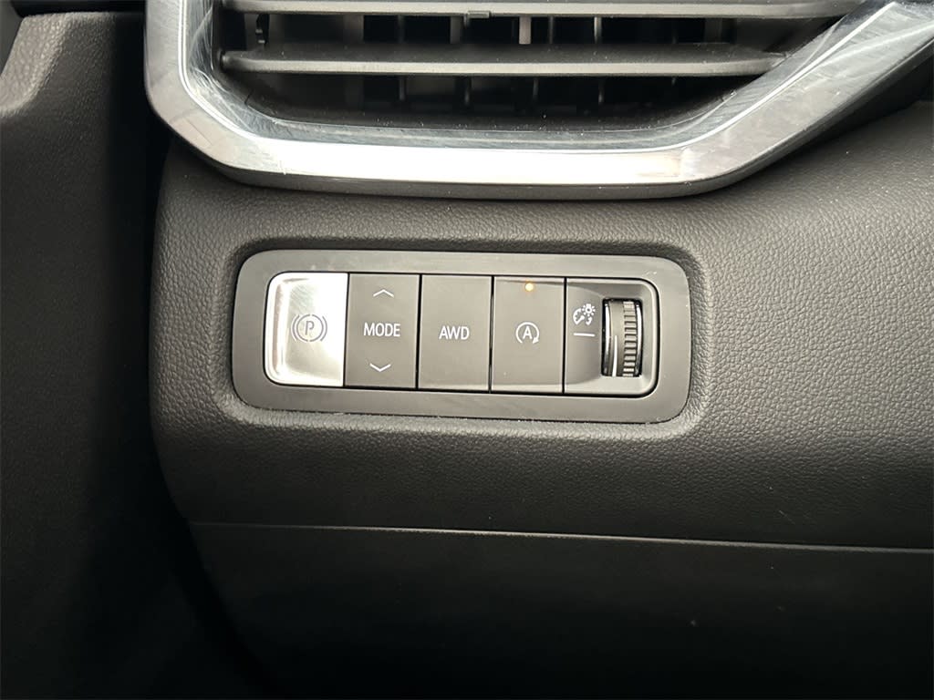 Thumbnail: 2024 GMC Acadia - 24