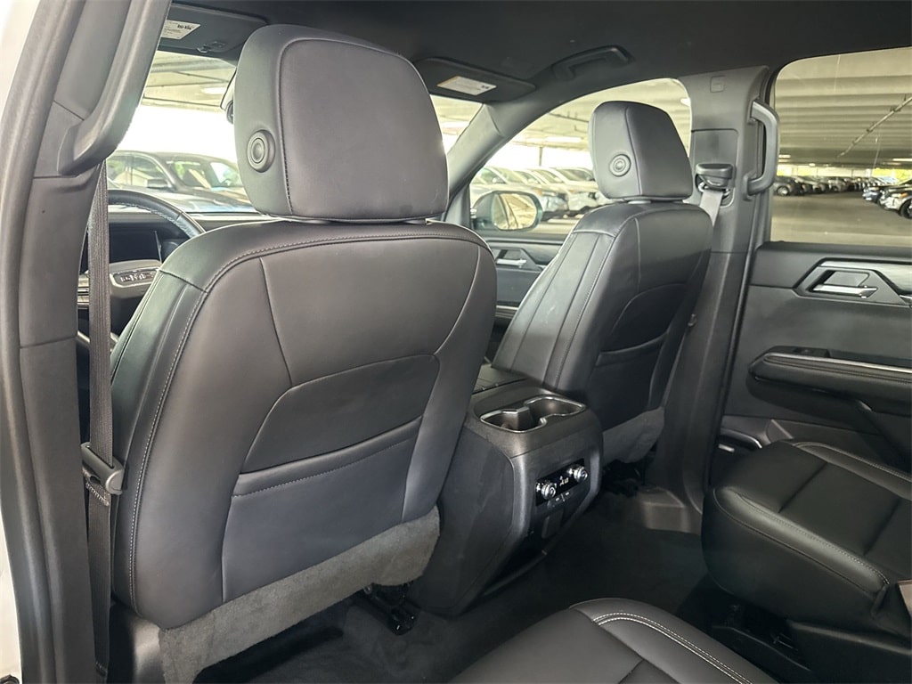 Thumbnail: 2024 GMC Acadia - 28