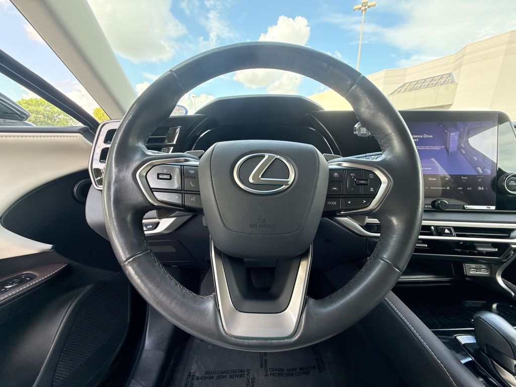 Thumbnail: 2024 Lexus RX - 9