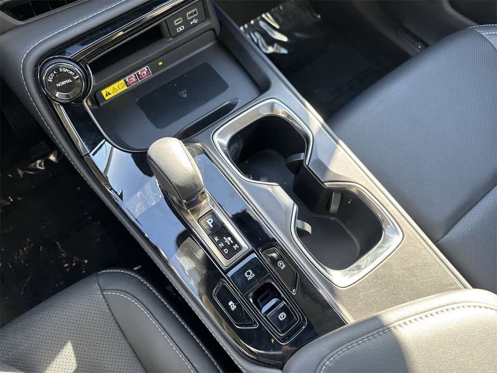 Thumbnail: 2024 Lexus ES - 16