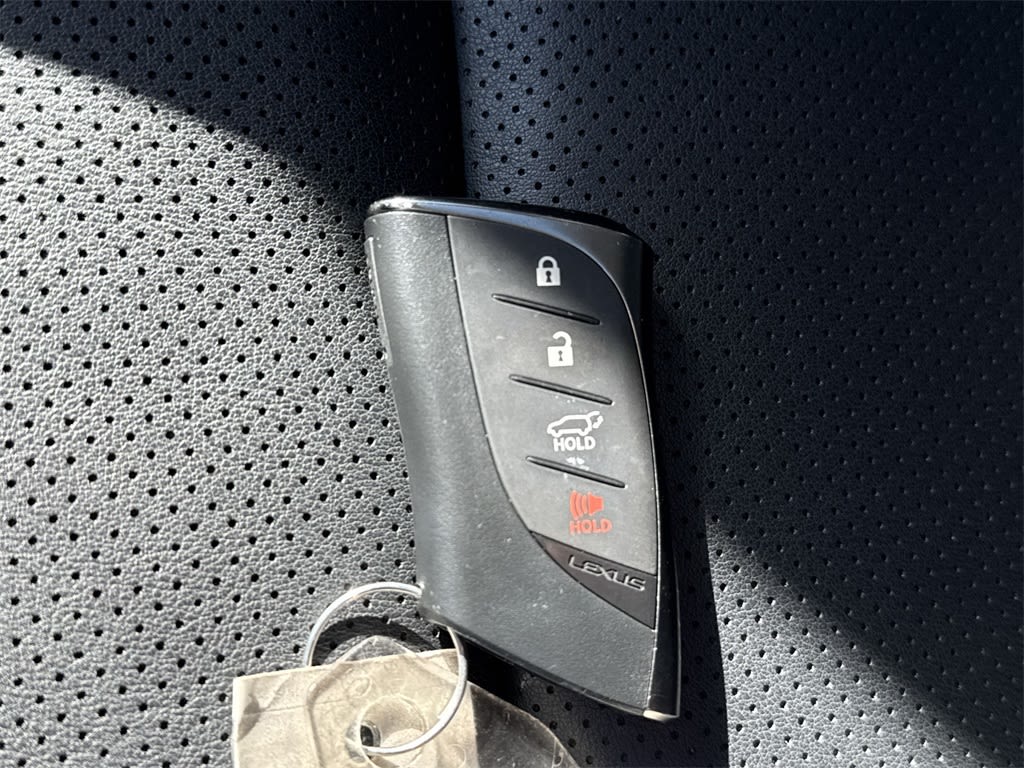 Thumbnail: 2024 Lexus ES - 19